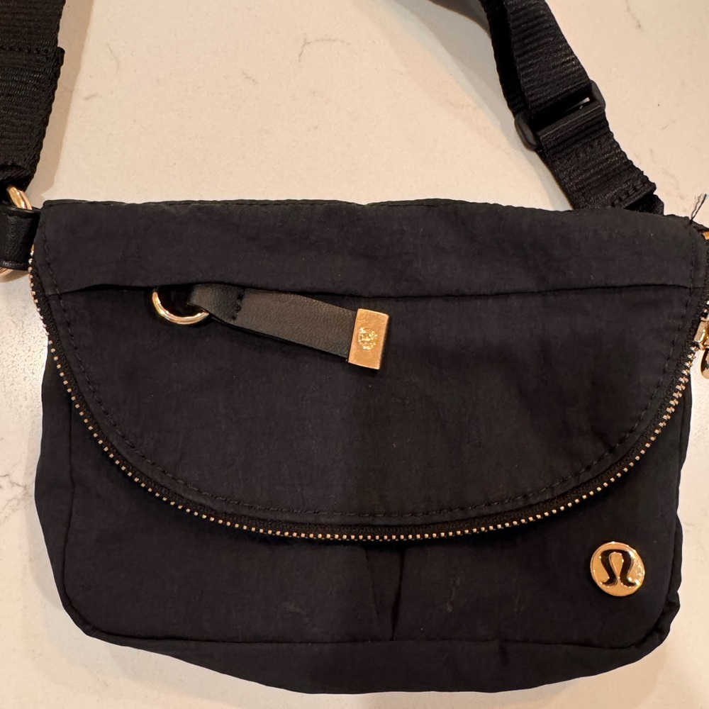 lululemon athletica Black and Gold Crossbody Bag